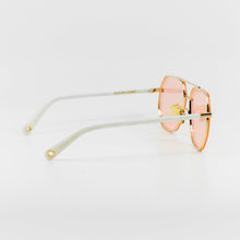 Load image into Gallery viewer, ORIENTAL PEARL
